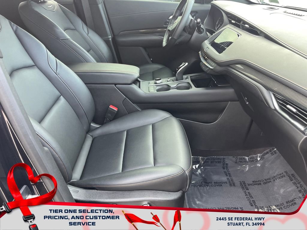 Used 2023 Cadillac XT4 Sport w/ Enhanced Visibility Package image 19