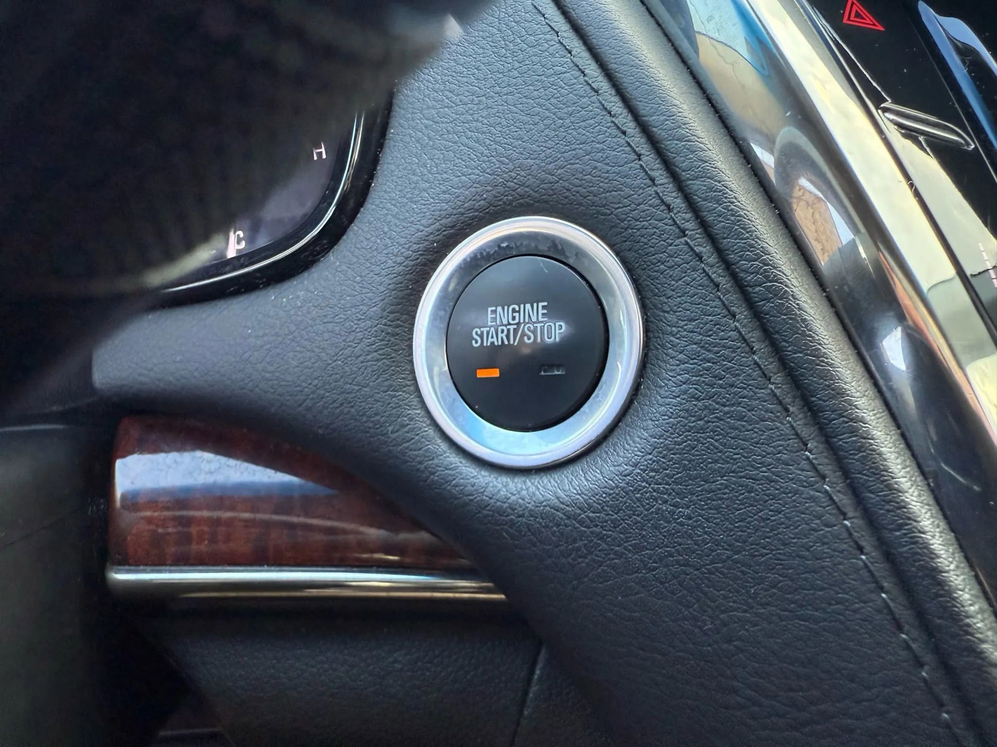 Used 2014 Cadillac CTS Luxury image 18