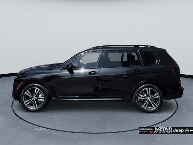Used 2025 BMW X7 xDrive40i w/ M Sport Package image 6