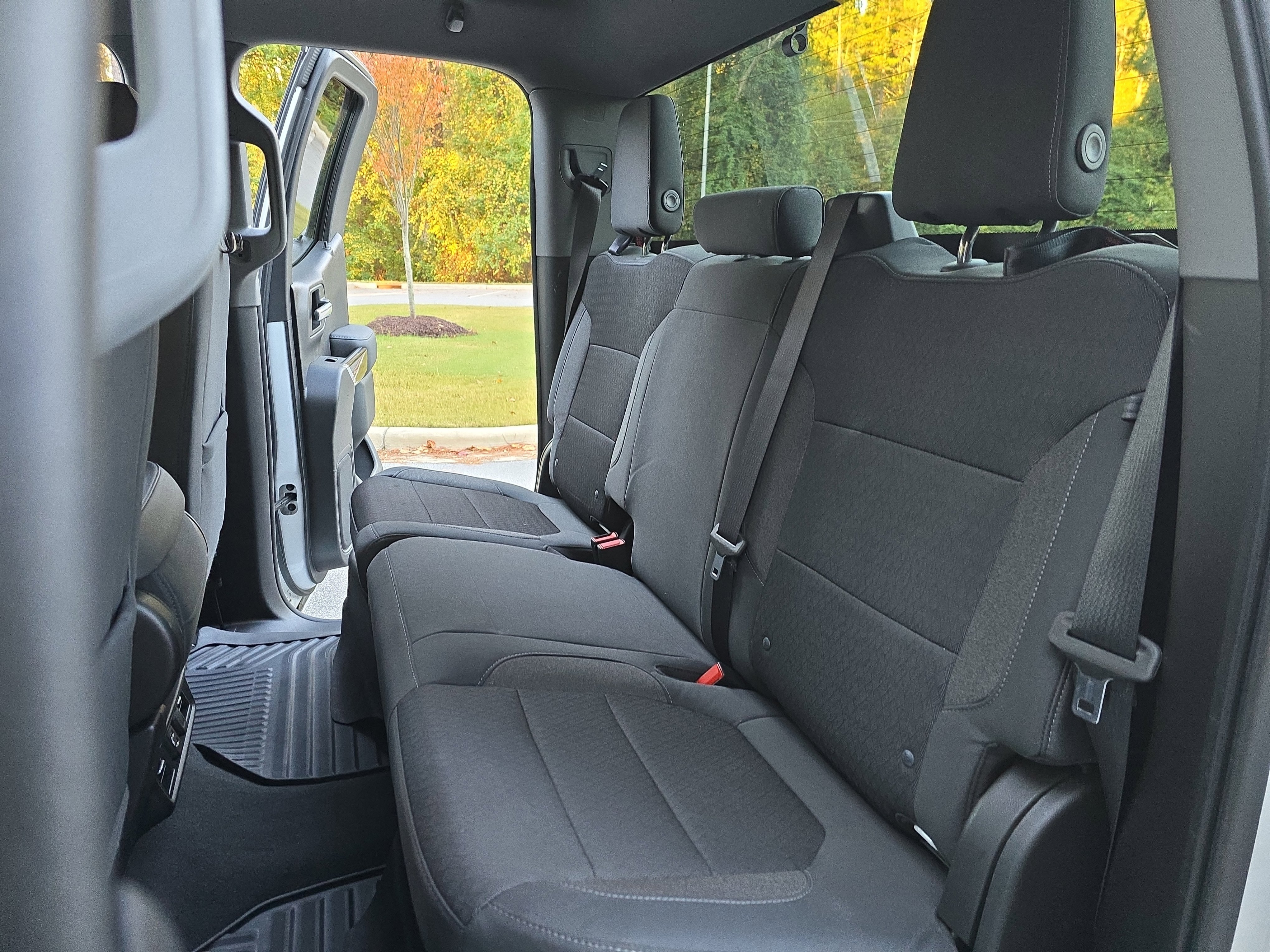 Used 2019 GMC Sierra 1500 Elevation w/ Elevation Value Package image 14