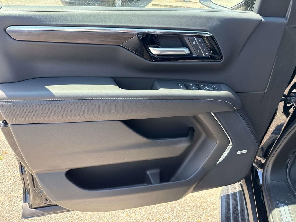 New 2026 Chevrolet Tahoe Premier image 19