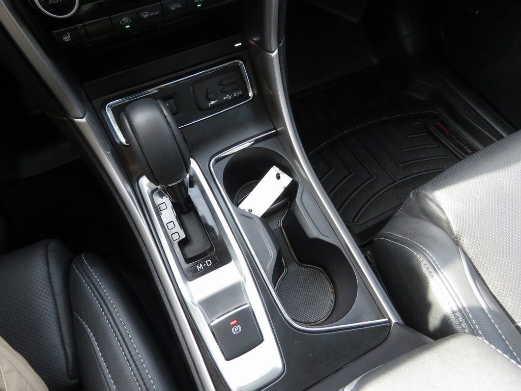 Used 2022 Subaru Ascent Limited w/ Technology Package image 28