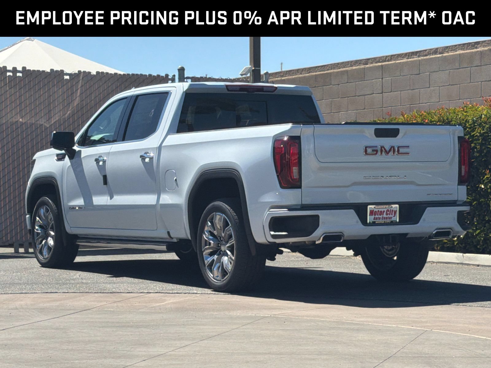 New 2026 GMC Sierra 1500 Denali w/ Denali Reserve Package AWD/4WD image 6