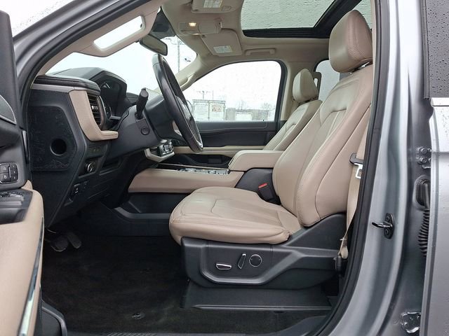 Used 2023 Ford Expedition Max Limited image 16