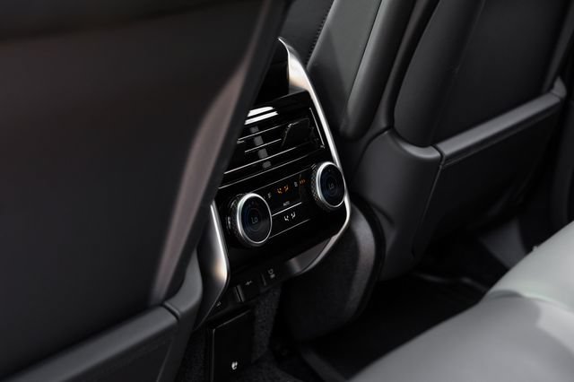 New 2026 Land Rover Range Rover SE AWD/4WD image 48