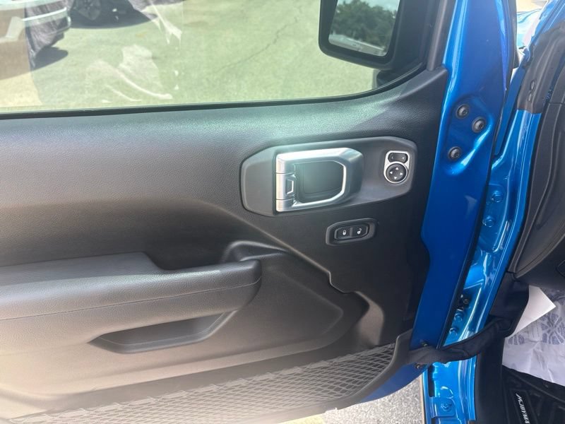 Used 2026 Jeep Wrangler Sport AWD/4WD image 15