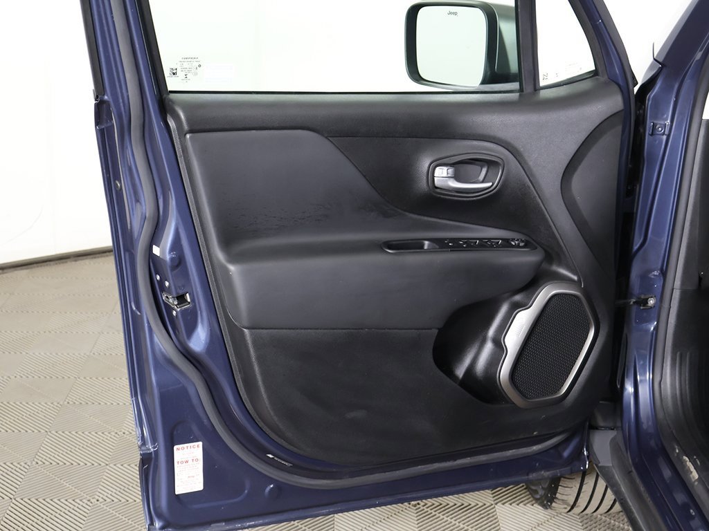 Used 2020 Jeep Renegade Limited w/ Trailer Tow Group image 19