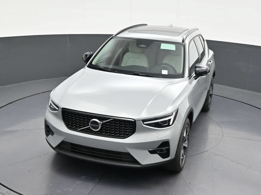 New 2026 Volvo XC40 B5 Plus w/ Protection Package Premier AWD/4WD image 20