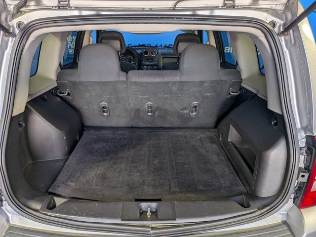 Used 2017 Jeep Patriot Sport w/ Power Value Group FWD image 14