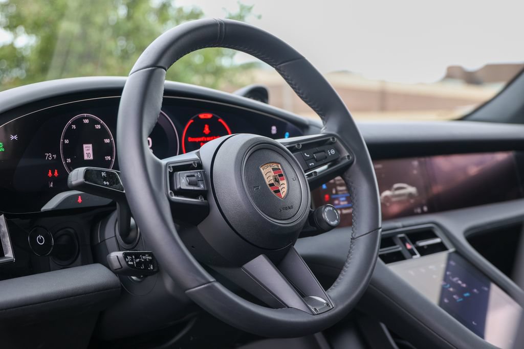 Certified 2026 Porsche Taycan AWD/4WD image 40