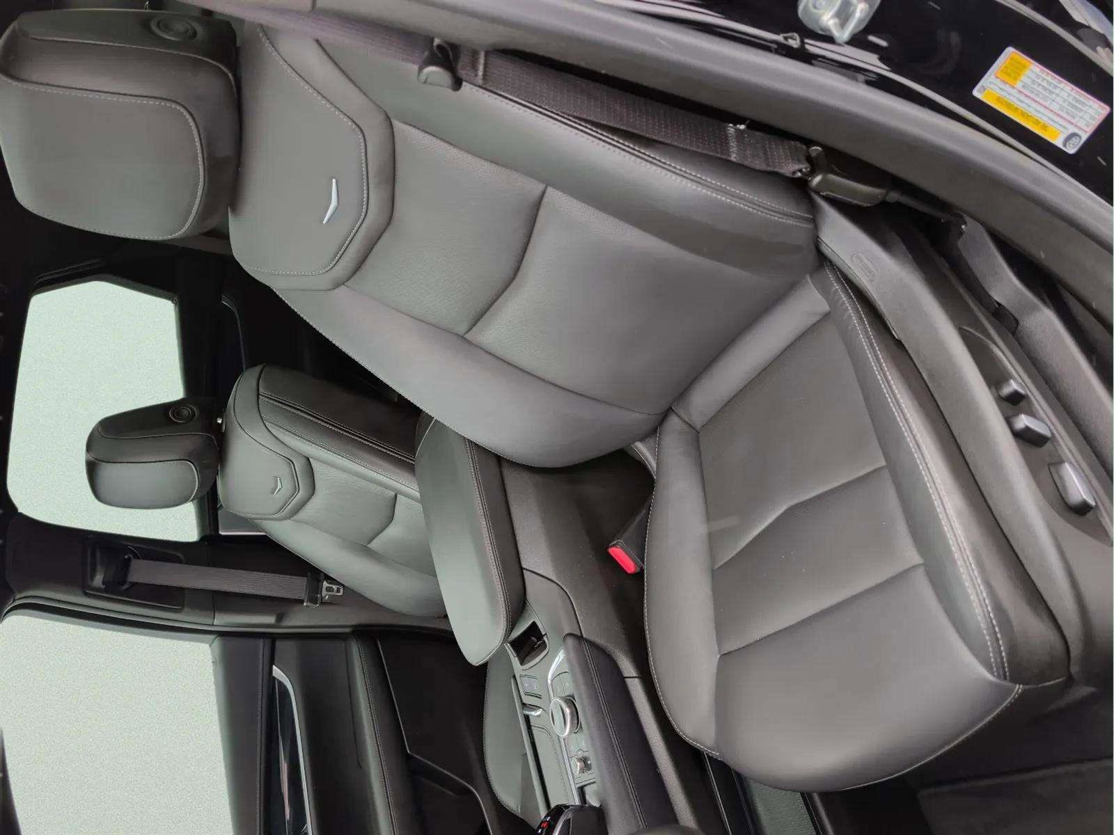 Used 2025 Cadillac XT5 Premium Luxury image 9