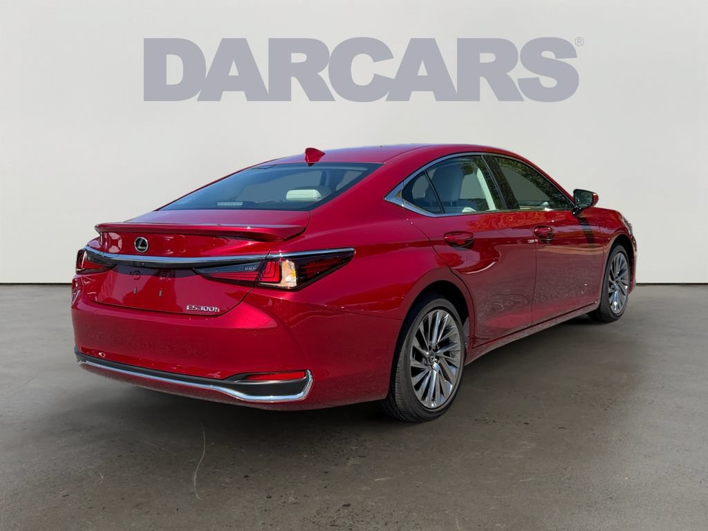 Used 2024 Lexus ES 300h w/ Technology Package FWD image 5