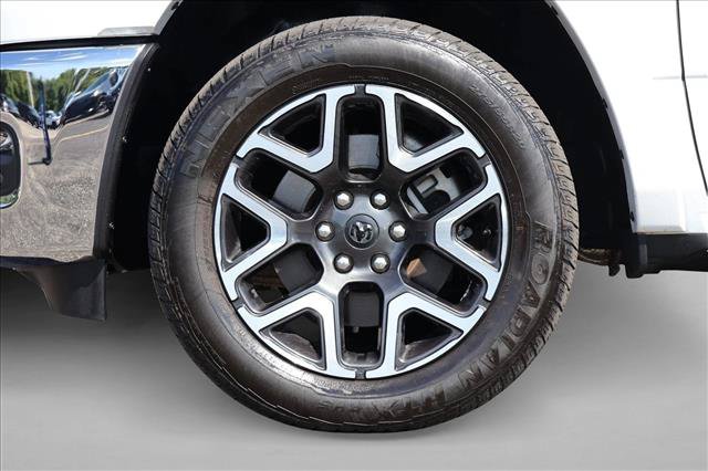 Used 2025 RAM 1500 Laramie AWD/4WD image 25