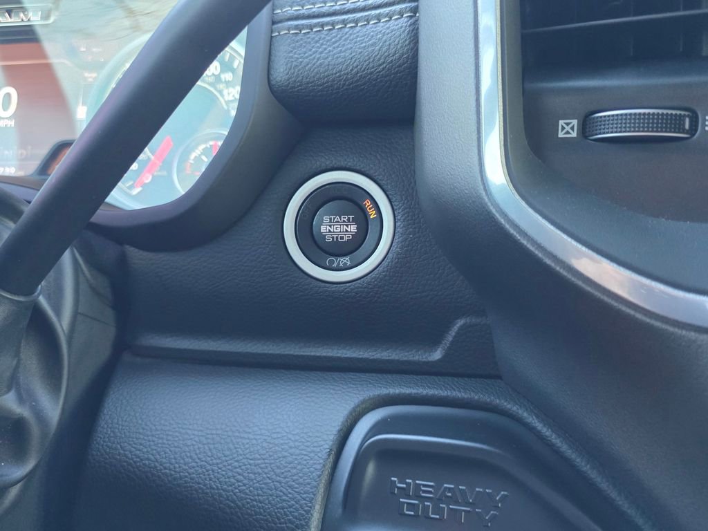 Used 2020 RAM 2500 Laramie image 32