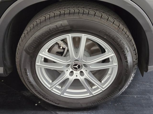 Used 2025 Mercedes-Benz GLC 300 image 9