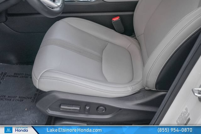 Used 2025 Honda Pilot Touring image 16
