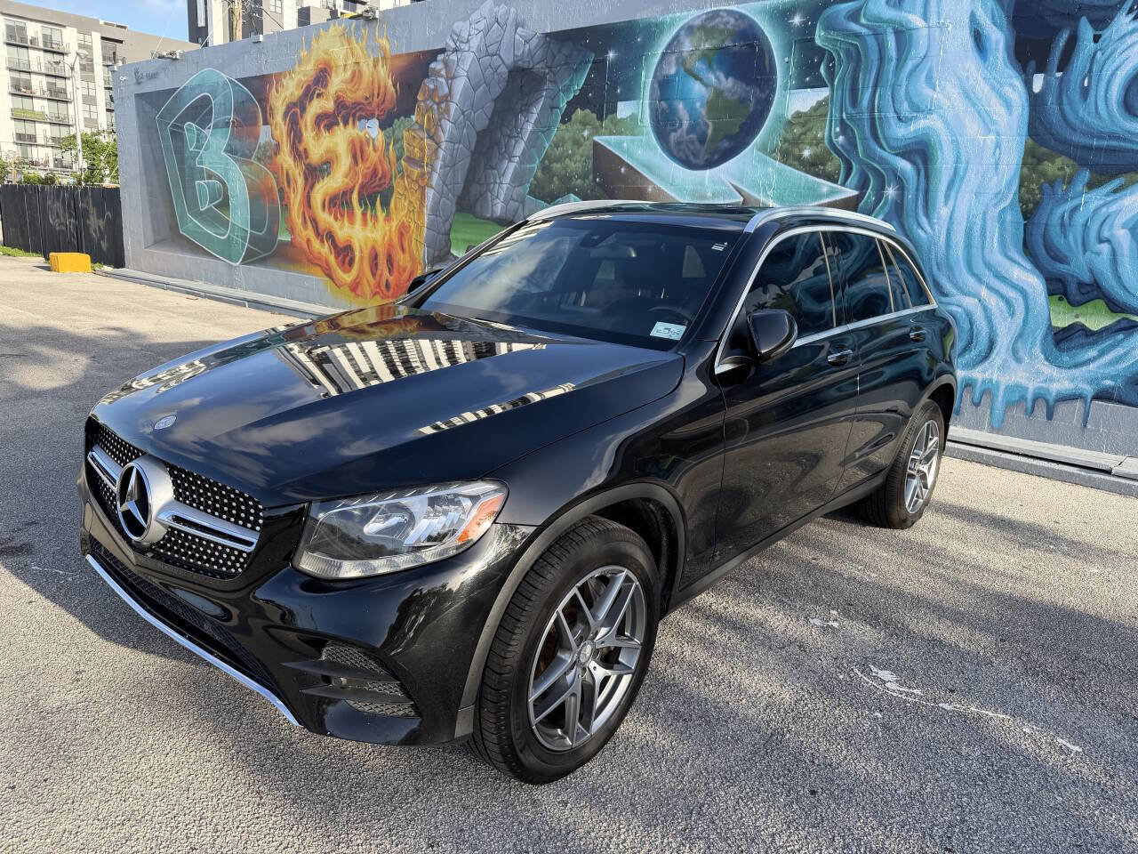 Used 2017 Mercedes-Benz GLC 300 image 1