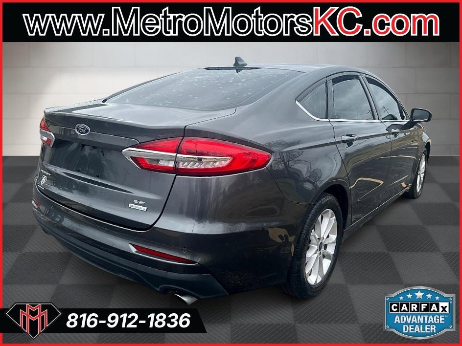 Used 2020 Ford Fusion SE image 6