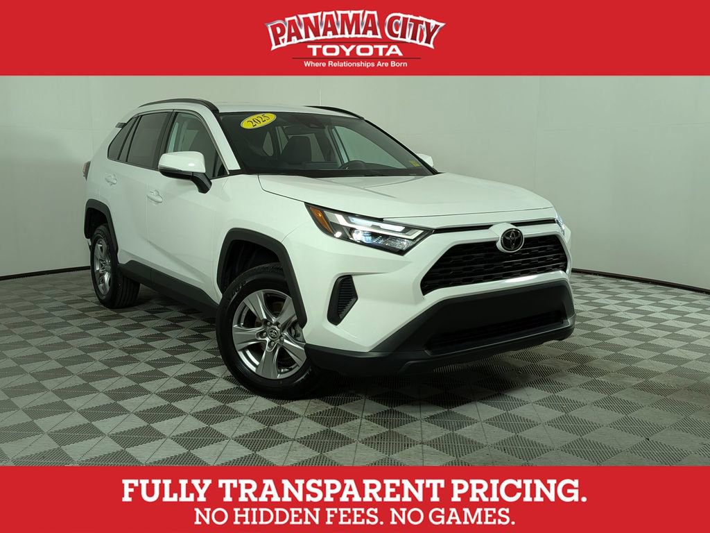 Used 2025 Toyota RAV4 XLE FWD image 1