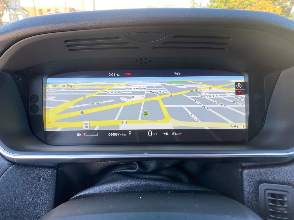 Used 2018 Land Rover Range Rover Sport HSE image 18