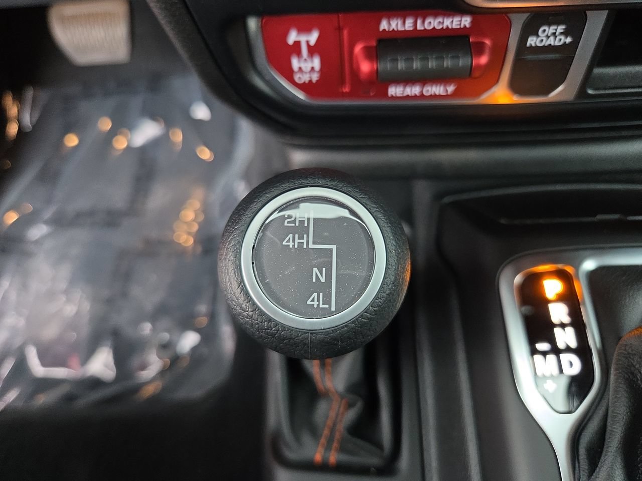 Used 2023 Jeep Gladiator Mojave AWD/4WD image 26