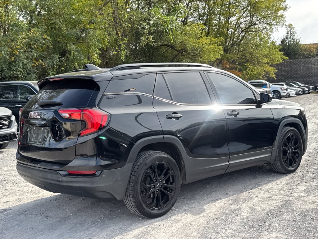 Used 2021 GMC Terrain SLE w/ Driver Convenience Package FWD image 5