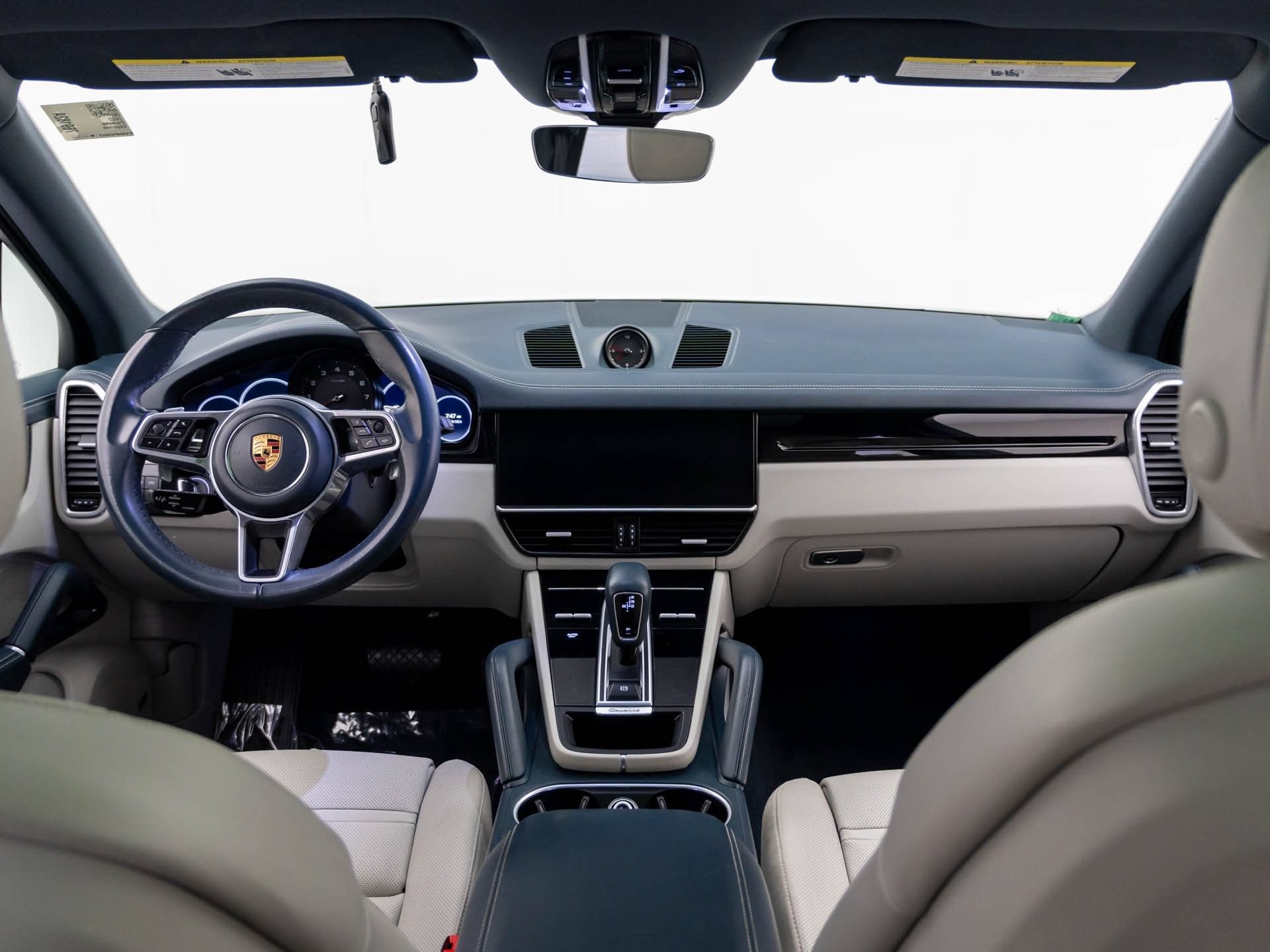 Certified 2022 Porsche Cayenne AWD/4WD image 11