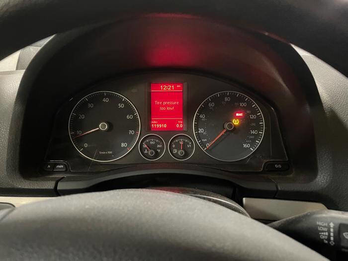 Used 2008 Volkswagen Rabbit S image 37