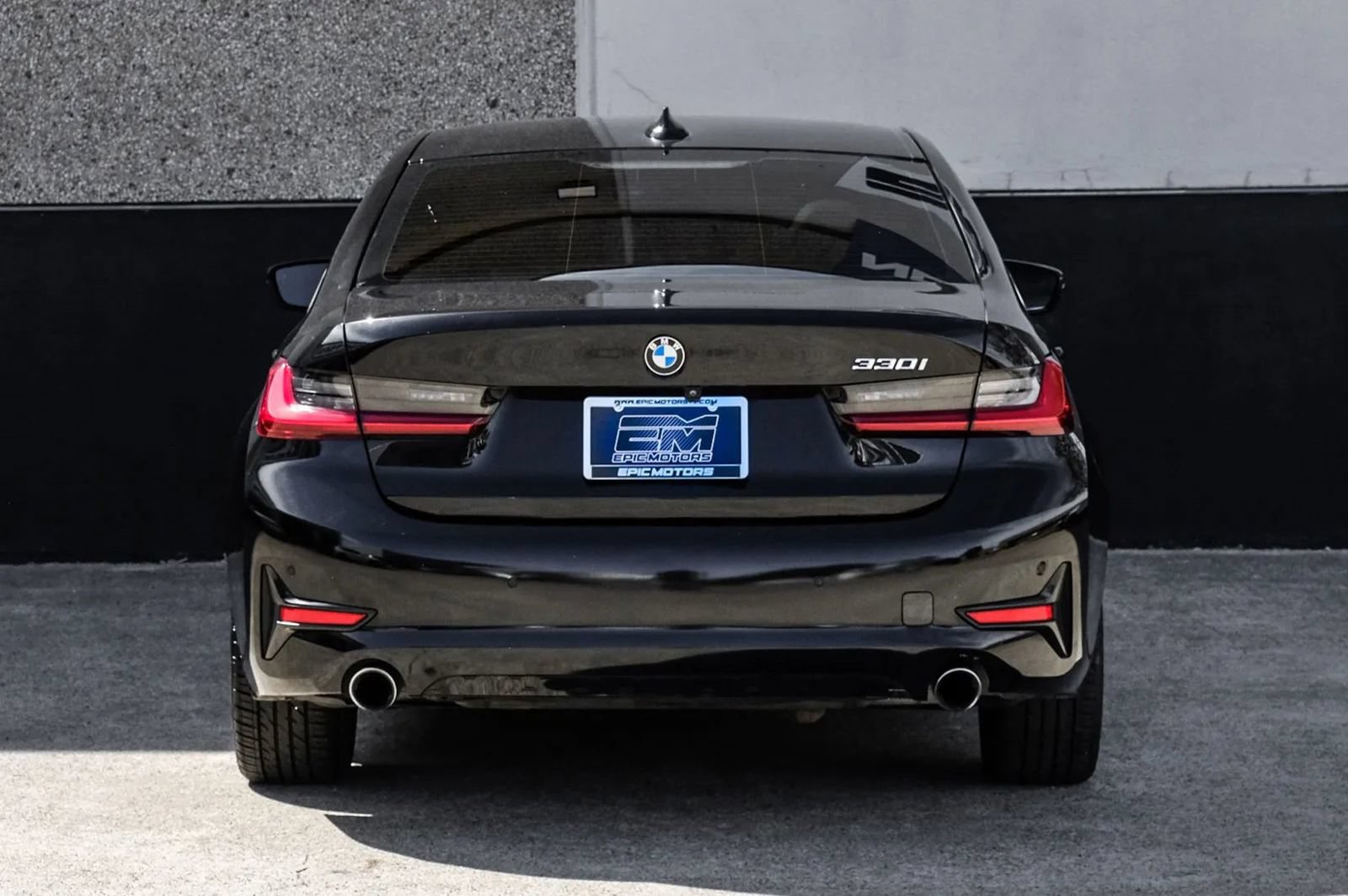 Used 2021 BMW 330i Sedan w/ Convenience Package RWD image 9