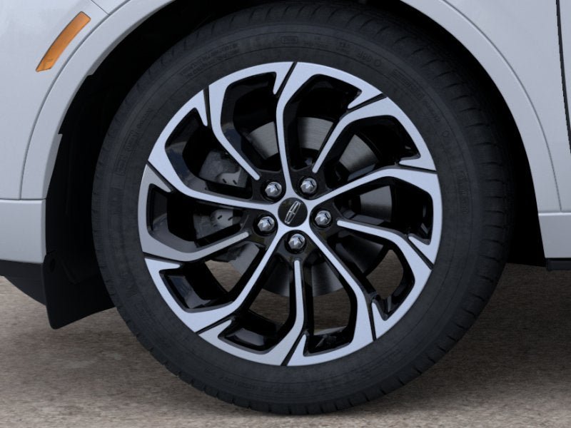 New 2026 Lincoln Nautilus Reserve AWD/4WD image 19