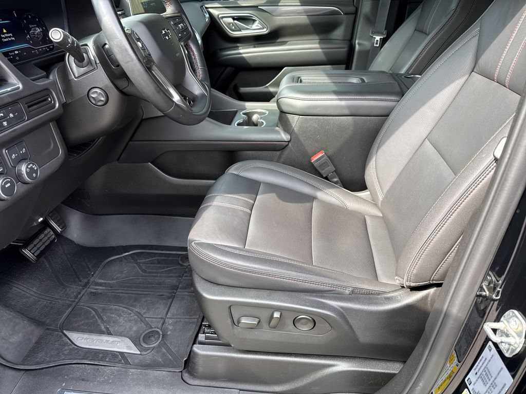 Used 2024 Chevrolet Tahoe RST w/ RST Performance Edition AWD/4WD image 9