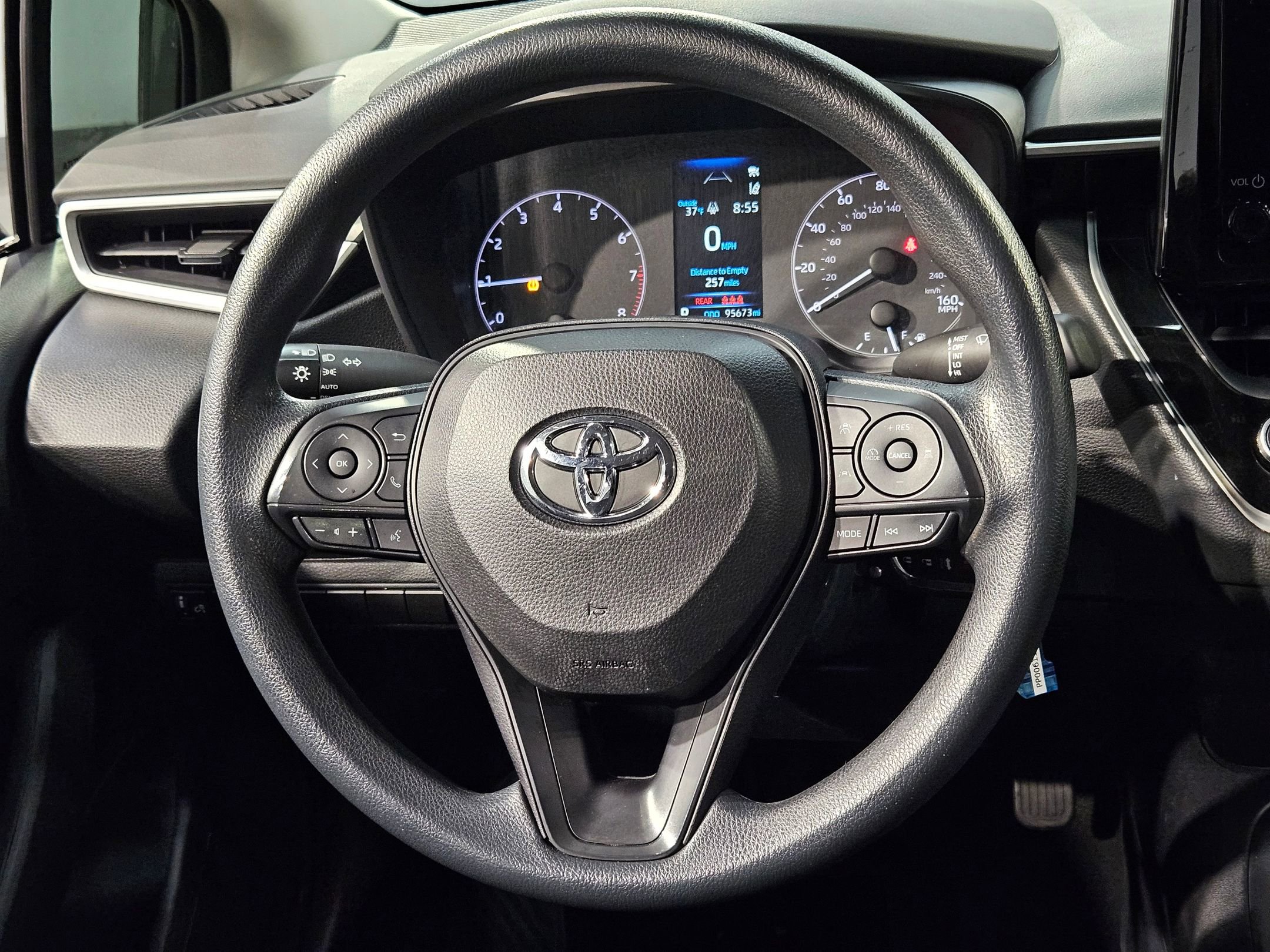 Used 2023 Toyota Corolla LE image 25