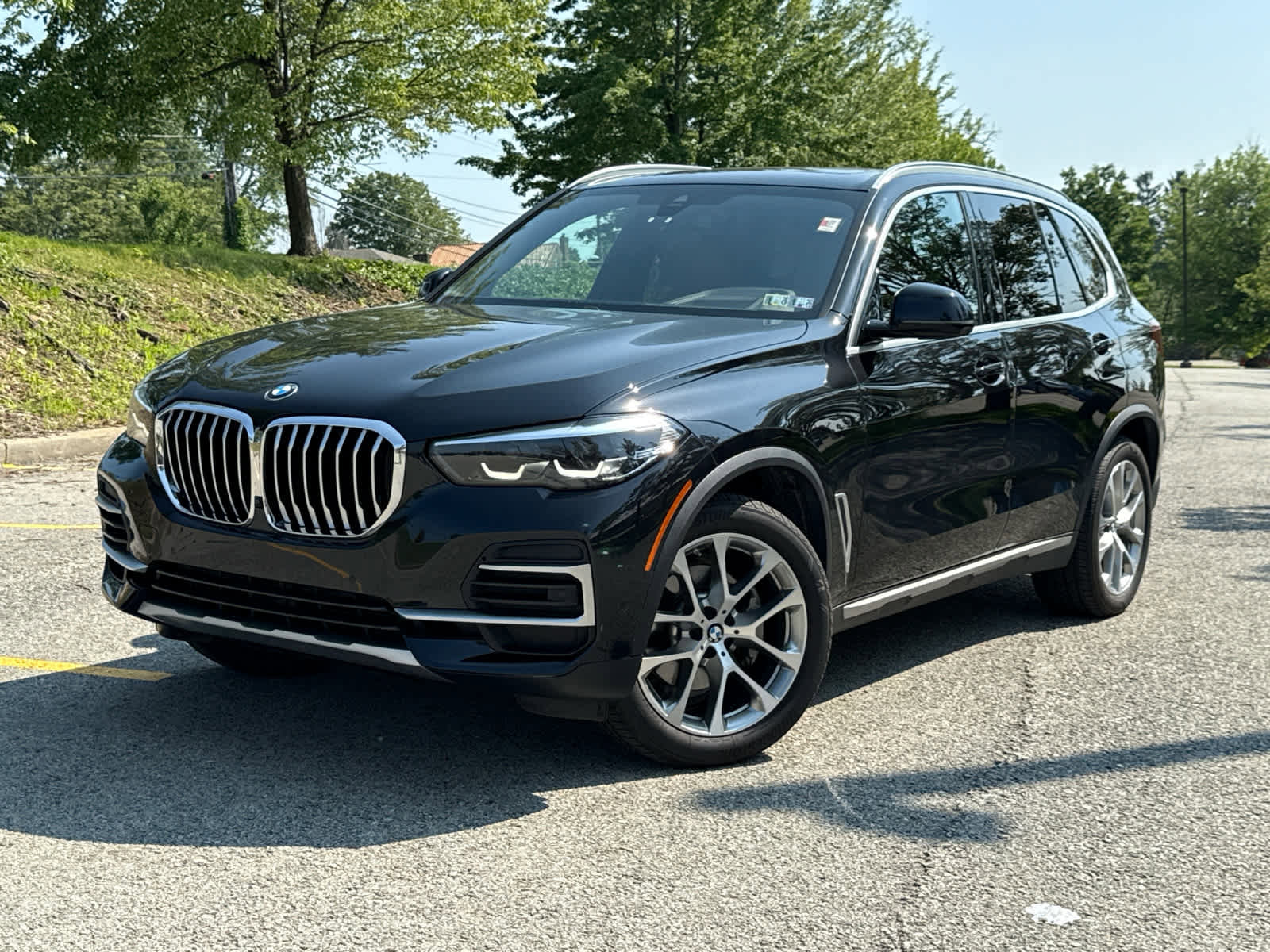 Certified 2022 BMW X5 xDrive40i w/ Premium Package image 1