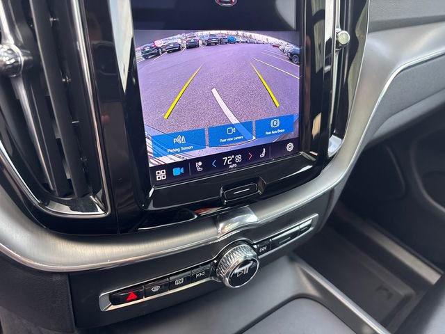 Used 2023 Volvo XC60 B5 Core image 6