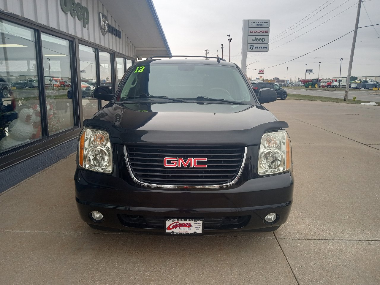 Used 2013 GMC Yukon SLE w/ Convenience Package image 4
