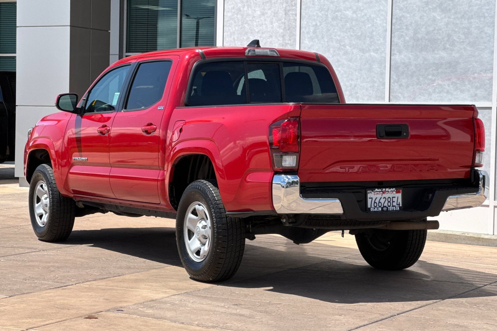 Used 2022 Toyota Tacoma SR5 RWD image 6
