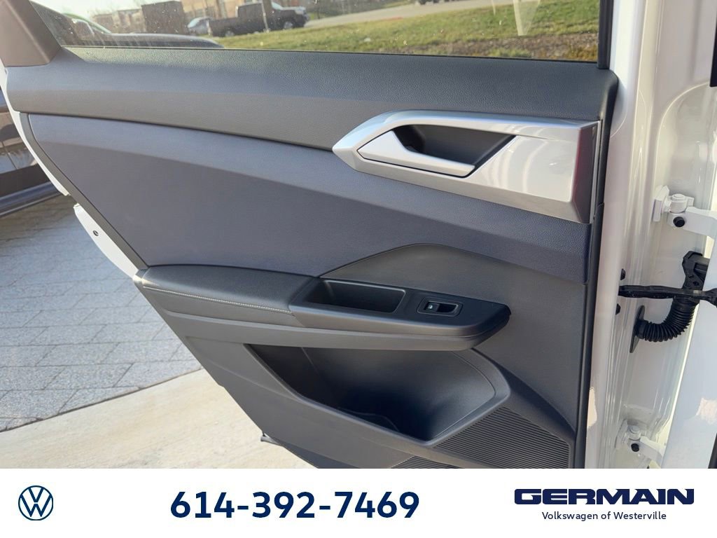 New 2026 Volkswagen Taos SEL image 19