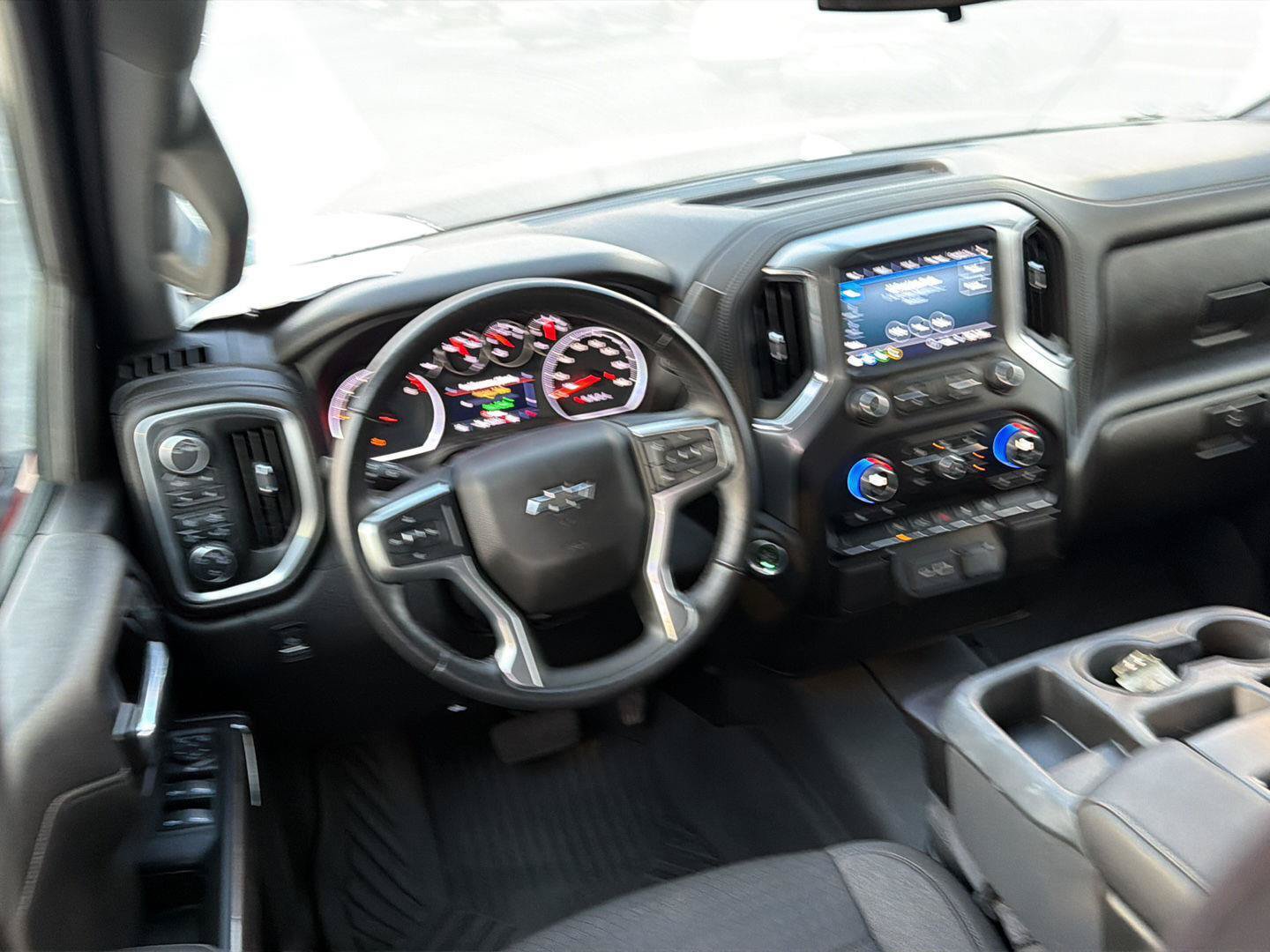 Used 2022 Chevrolet Silverado 1500 RST AWD/4WD image 18