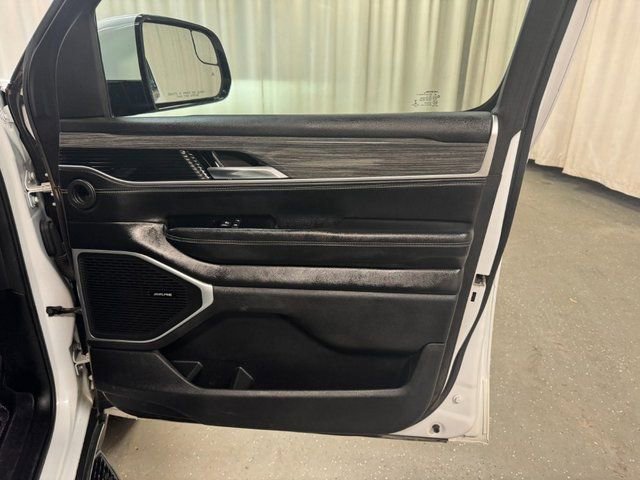 Used 2022 Jeep Wagoneer Series II image 38