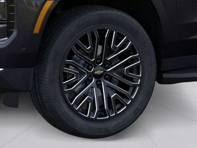 New 2026 Chevrolet Suburban LT w/ Comfort Package AWD/4WD image 9