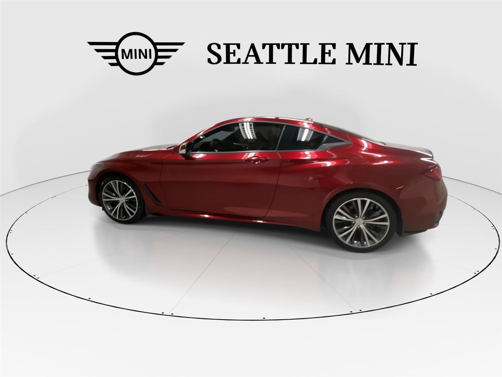 Used 2017 INFINITI Q60 2.0t w/ Premium Plus Package 2.0T AWD/4WD image 7