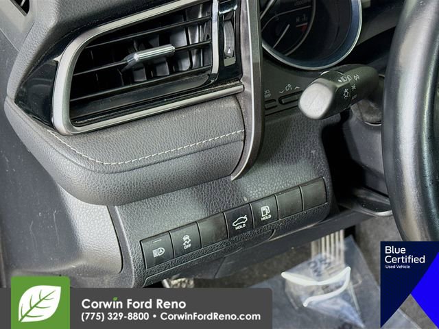 Used 2020 Toyota Camry SE image 13