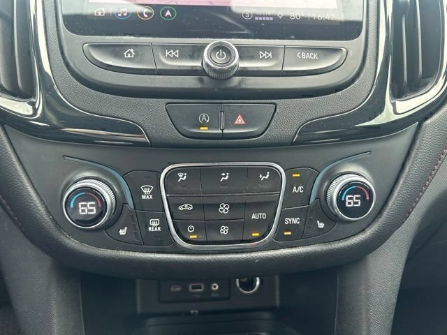 Used 2022 Chevrolet Equinox RS w/ RS Leather Package FWD image 12