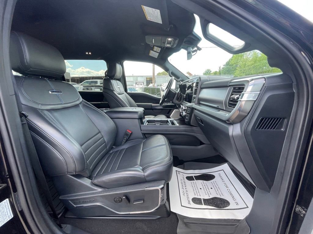 Used 2025 Ford F450 Platinum AWD/4WD image 23