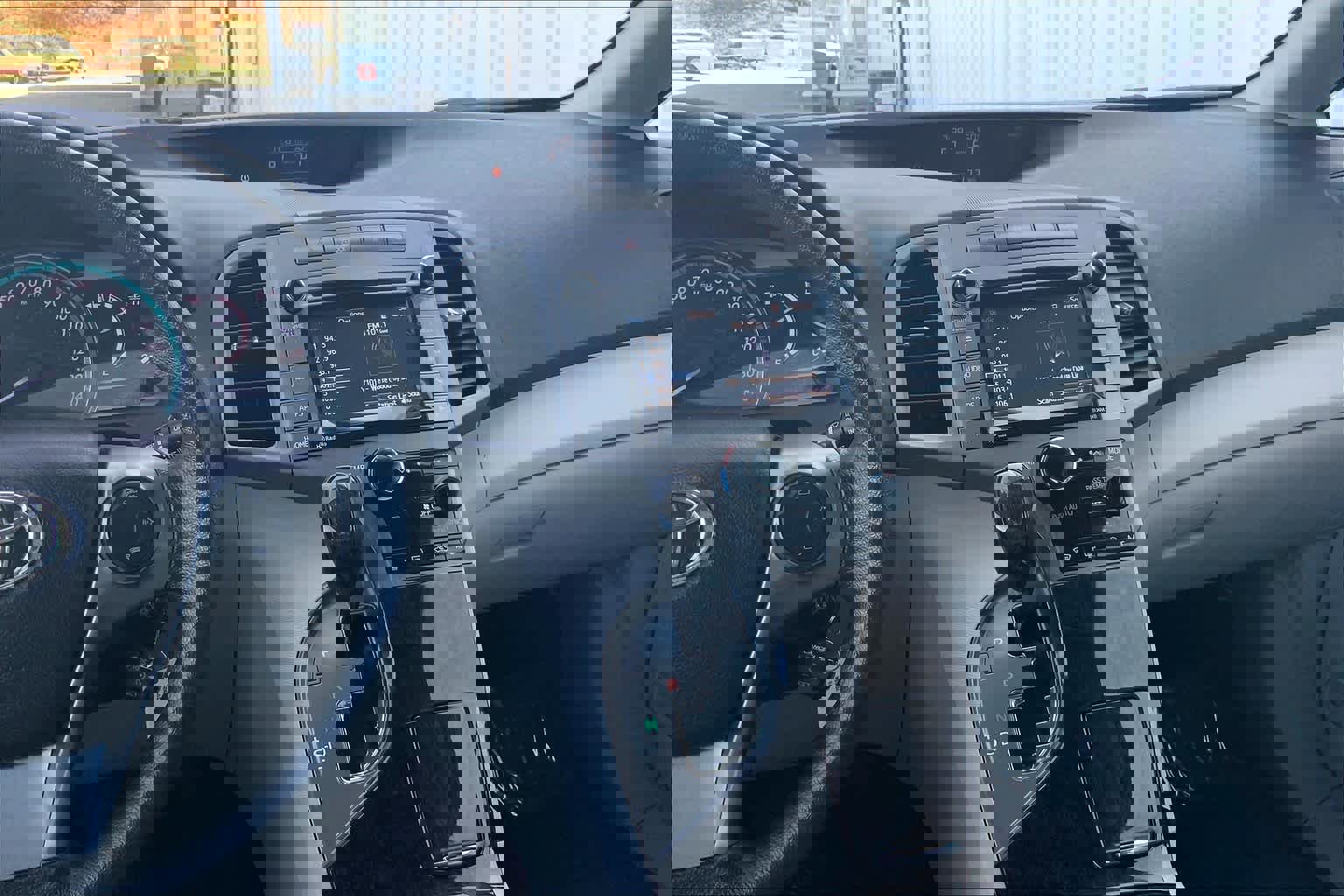 Used 2015 Toyota Venza LE AWD/4WD image 7