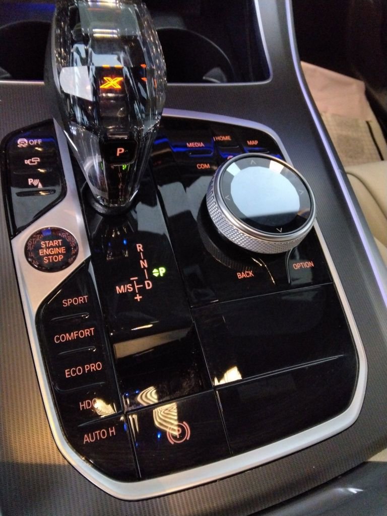 Used 2022 BMW X5 xDrive40i w/ Executive Package image 19