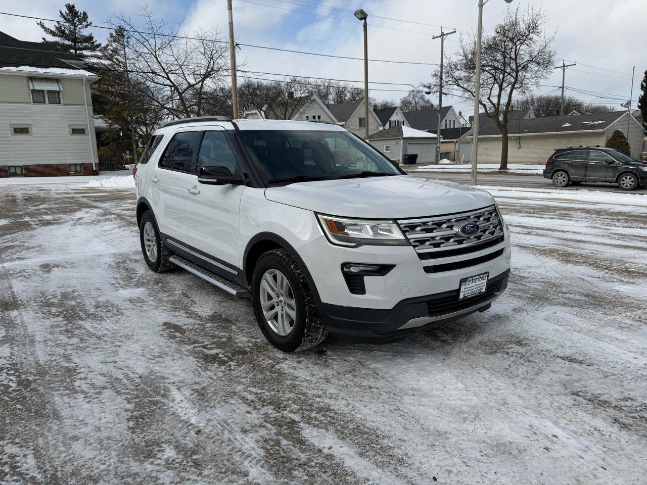 Used 2018 Ford Explorer XLT w/ Equipment Group 202A image 1