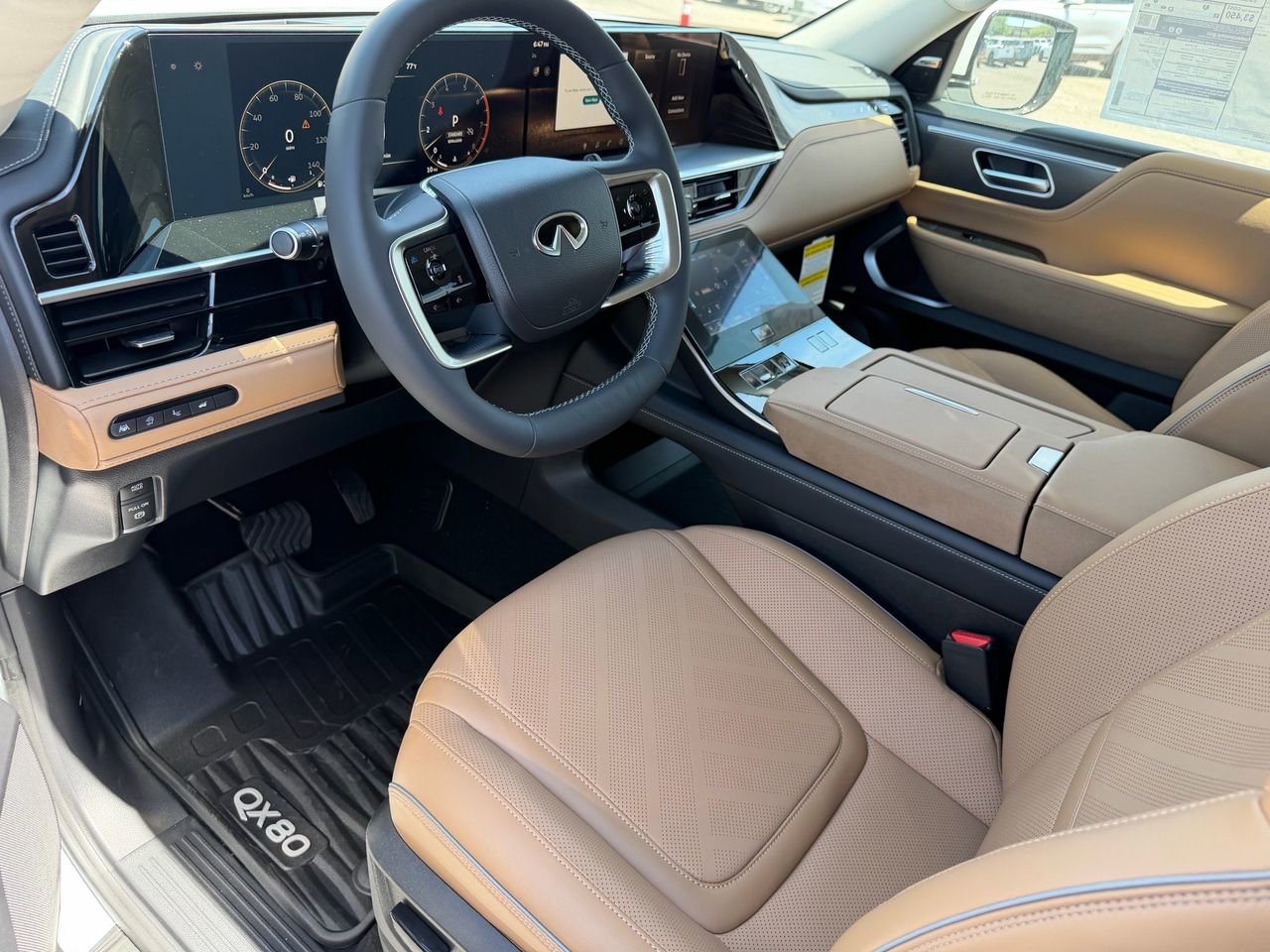 New 2026 INFINITI QX80 Luxe RWD image 14
