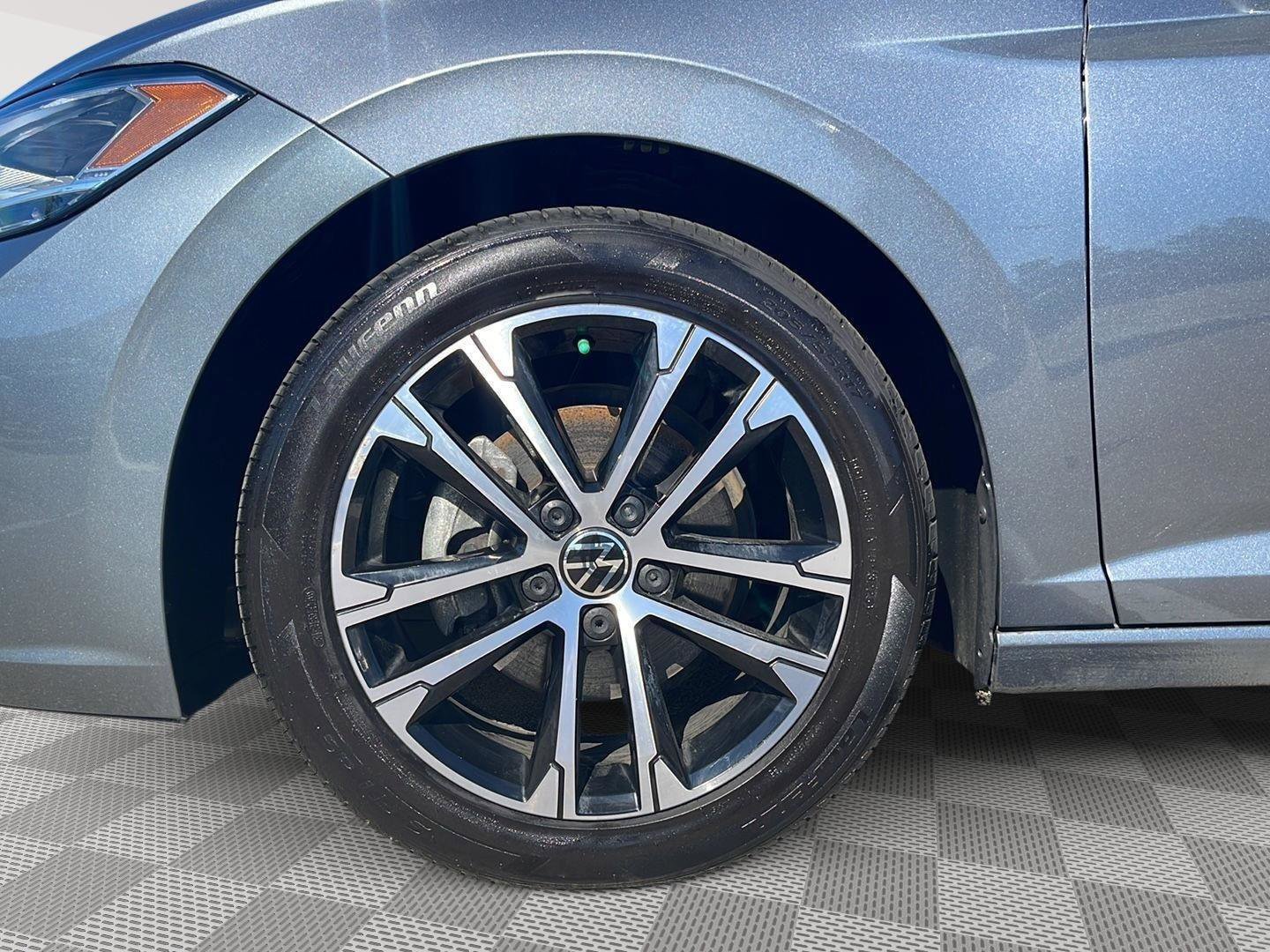 Used 2024 Volkswagen Jetta Sport FWD image 10