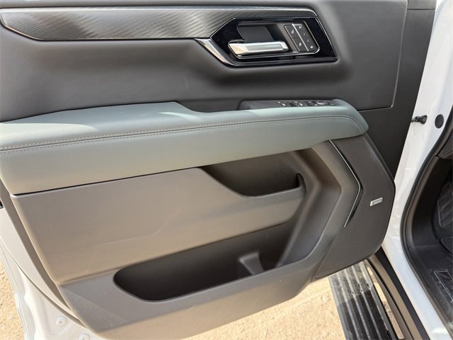 New 2026 GMC Yukon AT4 image 17